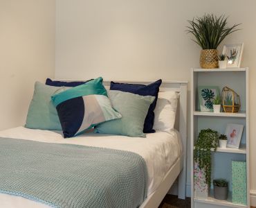 Cheap and easy ways to decorate your new student room