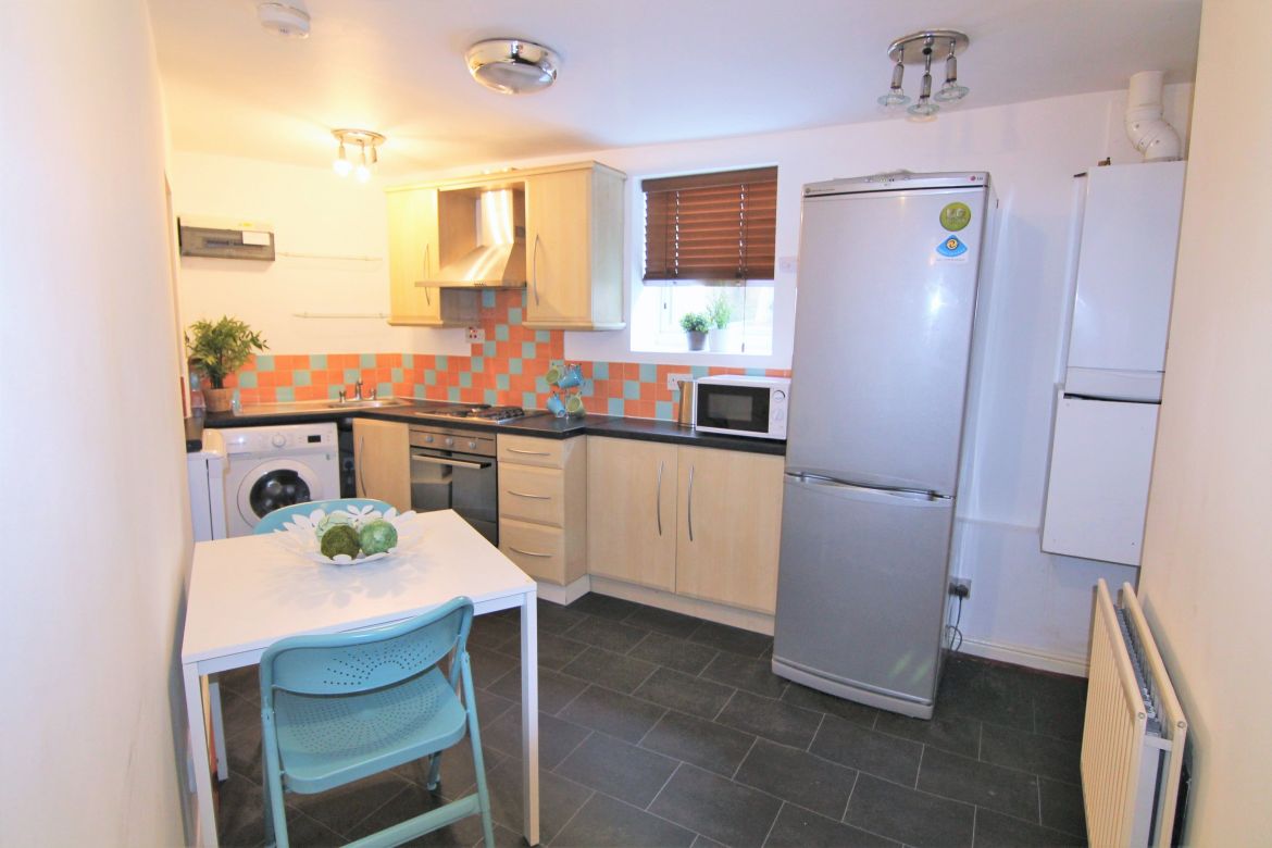 449a Glossop Road Image 3