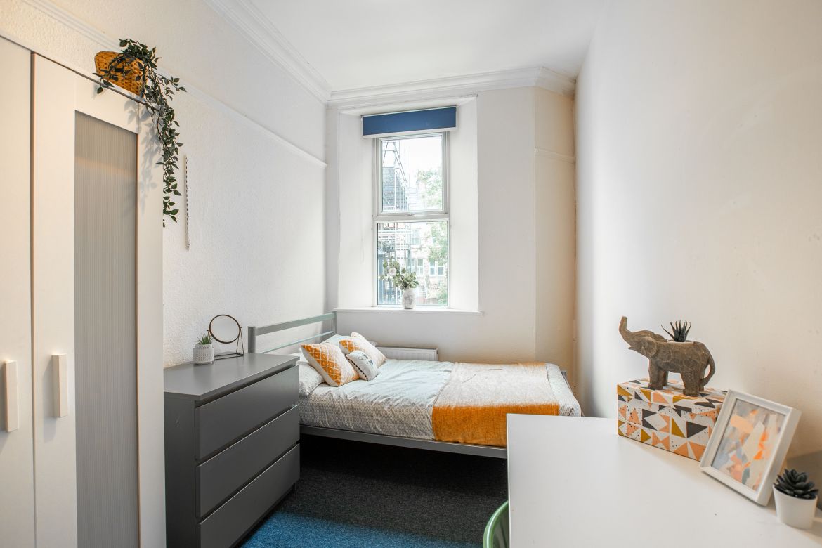 124 Whitham Road Image 3