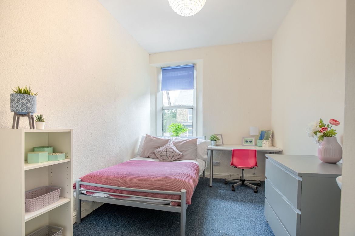 124 Whitham Road Image 12