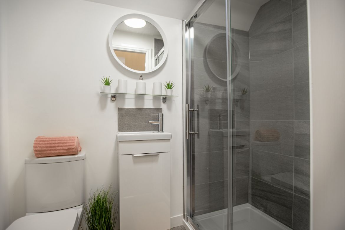 125 Whitham Road Image 3