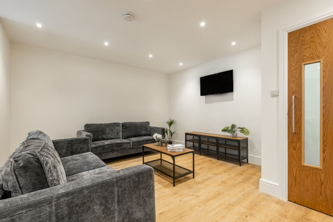 9 Wellesely Road Image 5