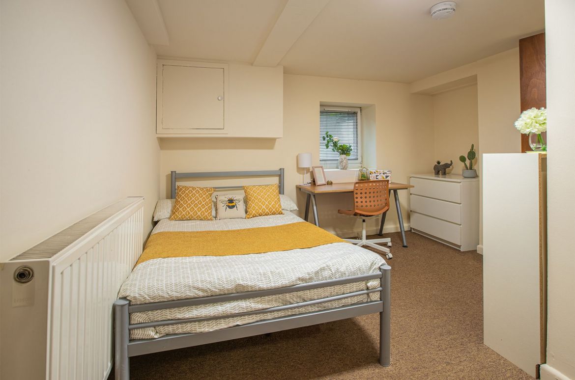 141 Whitham Road Image 2