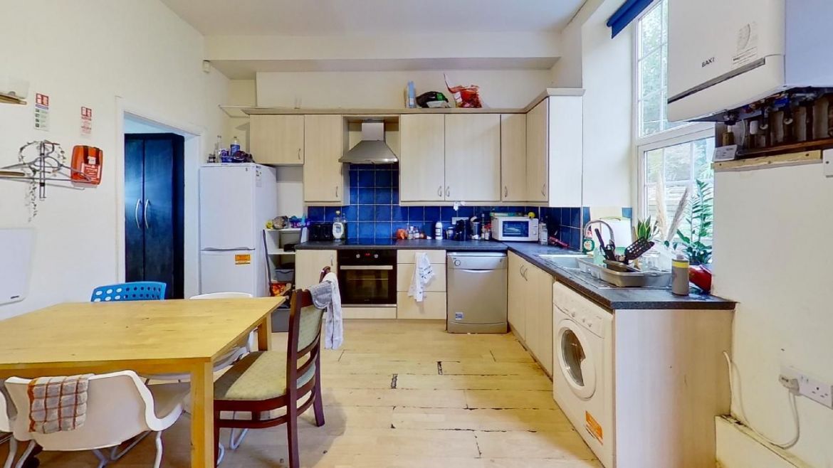 139 Whitham Road Image 2