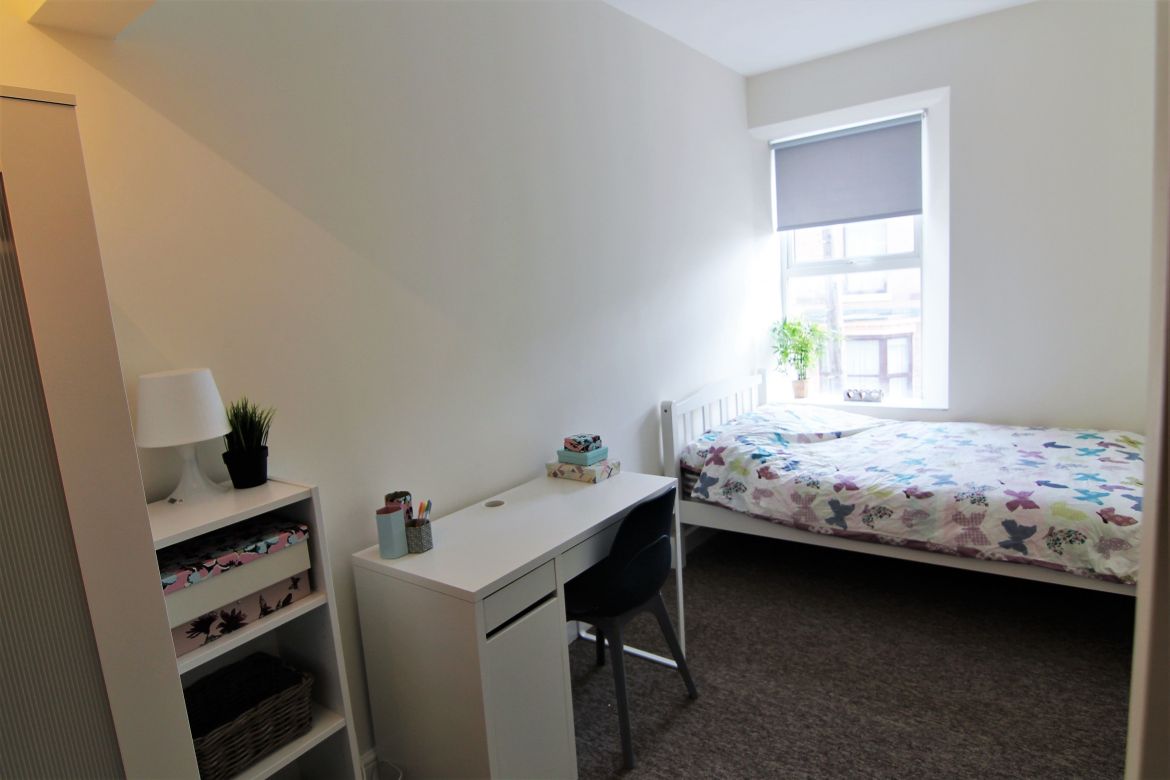 13 Warrington Road Image 11