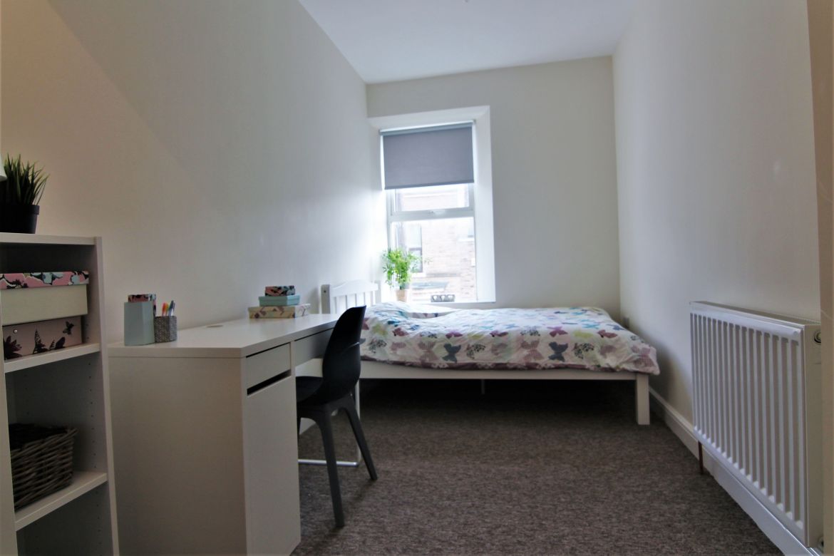 13 Warrington Road Image 12