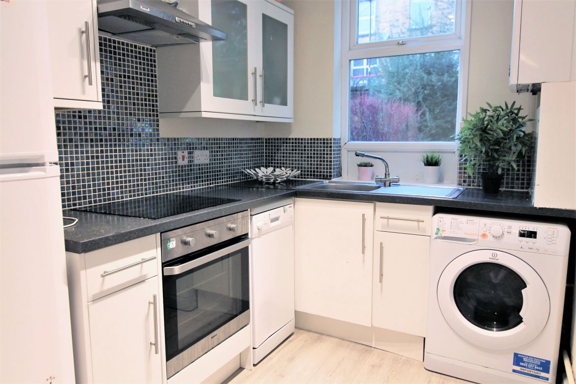 196 Crookesmoor Road Image 3