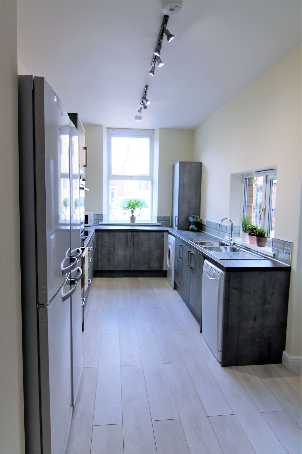 11 Parkers Road Image 3
