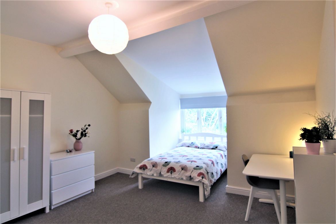 11 Parkers Road Image 4