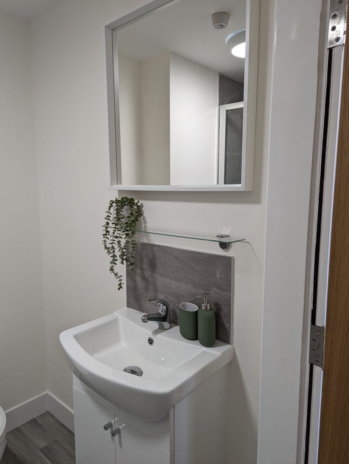 Apt 11 Anglo Works Image 8