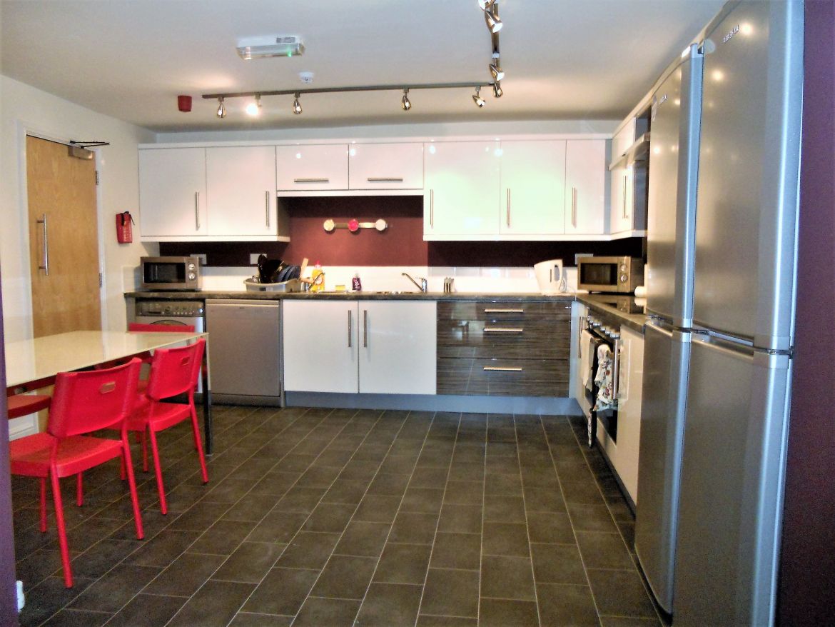 355 Crookesmoor Rd Image 1