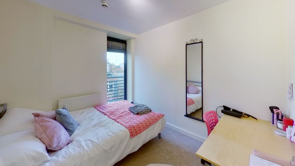Apt 3 Regent Terrace Image 4