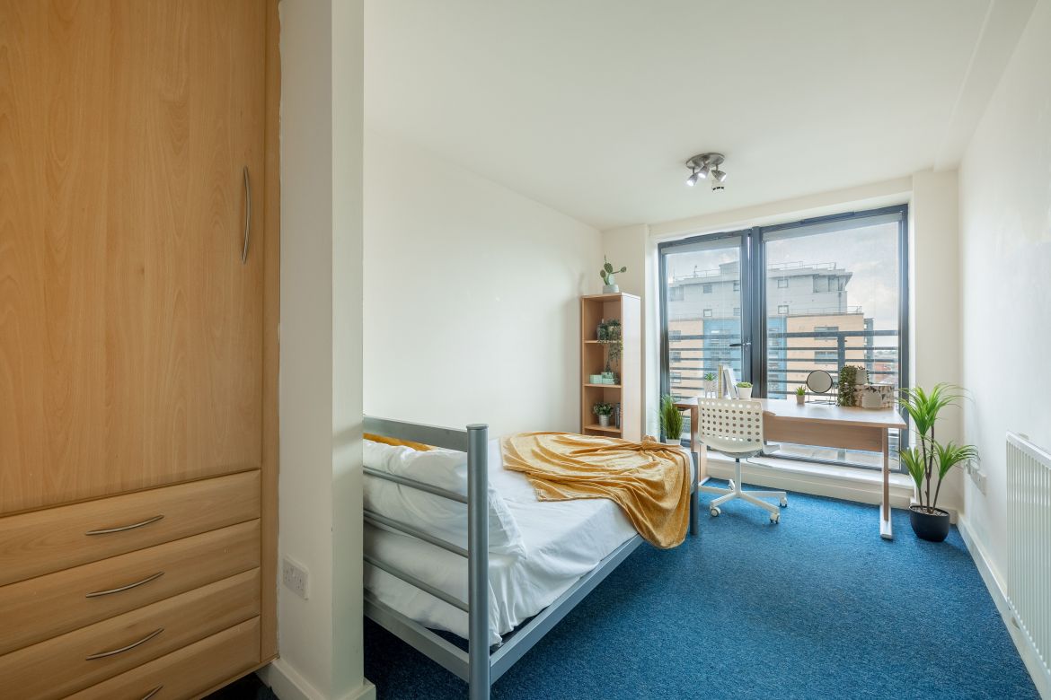 Apt 9 Regent Terrace Image 9