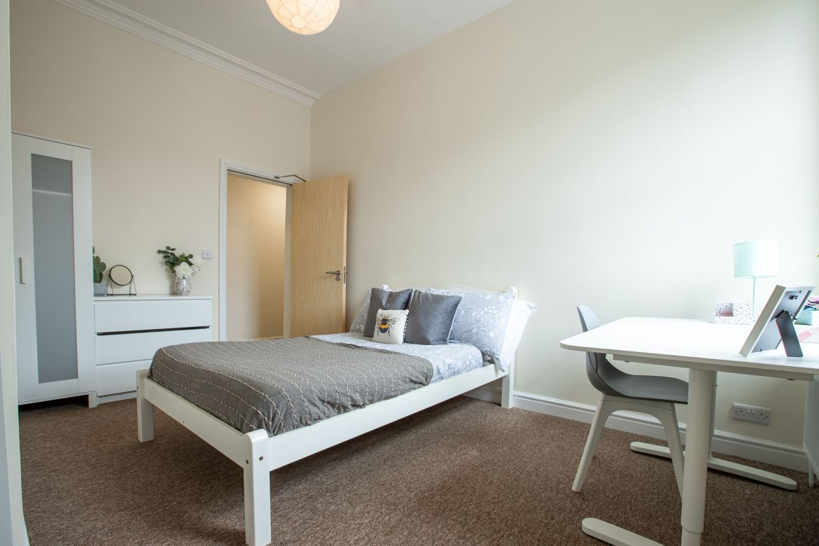 108 Harcourt Road Image 10