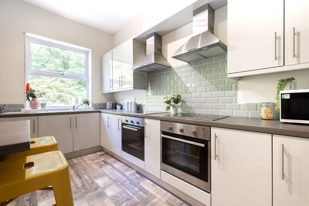 112 Harcourt Road Image 3