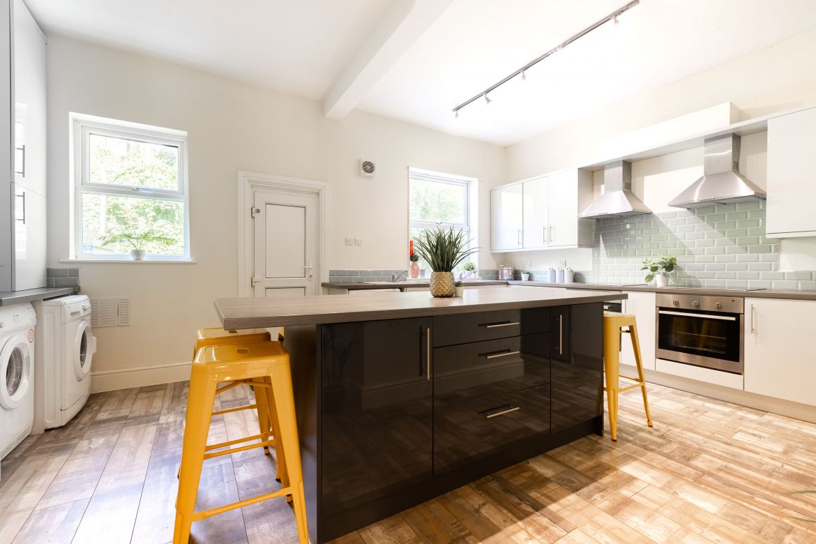 112 Harcourt Road Image 4
