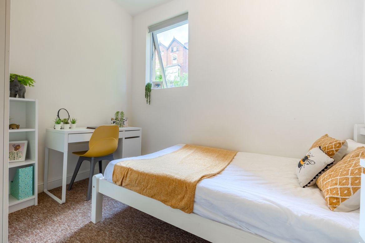 112 Harcourt Road Image 11
