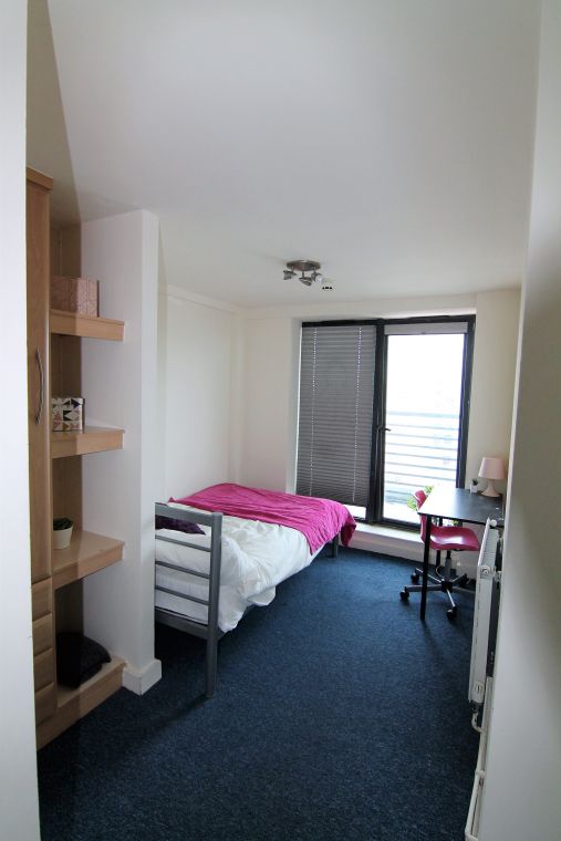 Apt 9 Regent Terrace Image 7