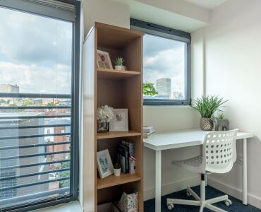 Apt 9 Regent Terrace