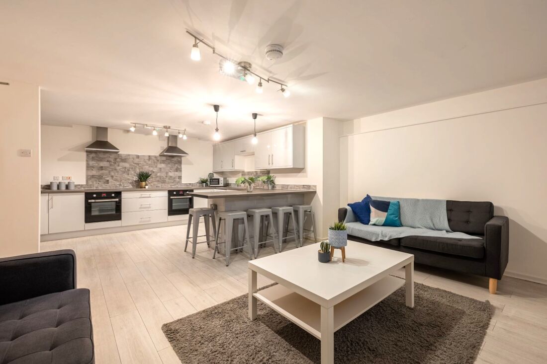 4 The Courtyard - Individual Rooms Image